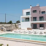 Aurora Vila
