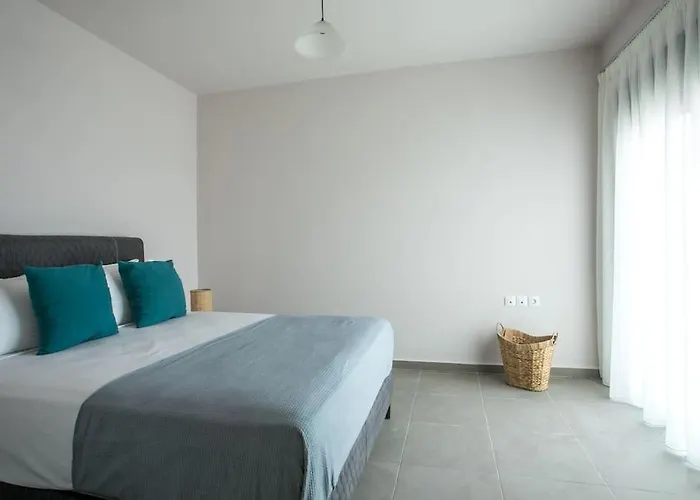 Aurora فاليراكي