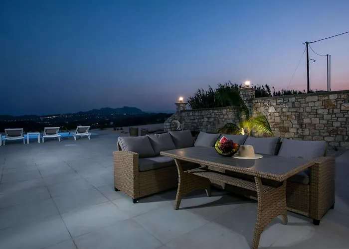 Aurora فيلة فاليراكي