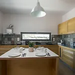 Aurora * Φαληράκι