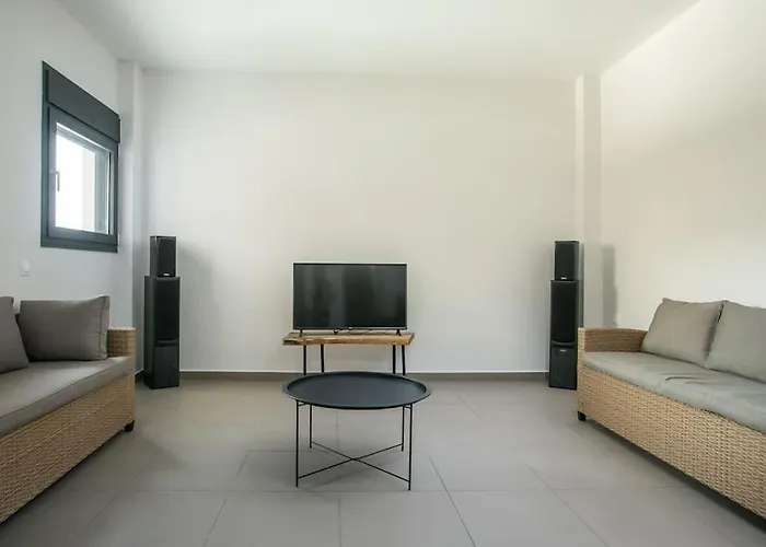 Aurora וילה פליראקי