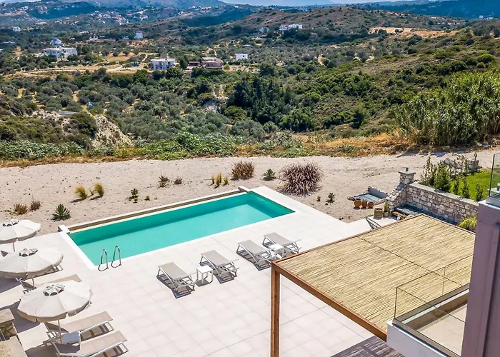 Aurora פליראקי